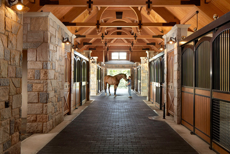 Luxe Stable Complex